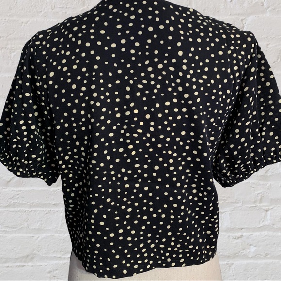 Very J Black V-neck Button Front Polka Dot Crop Top - Picture 5 of 9